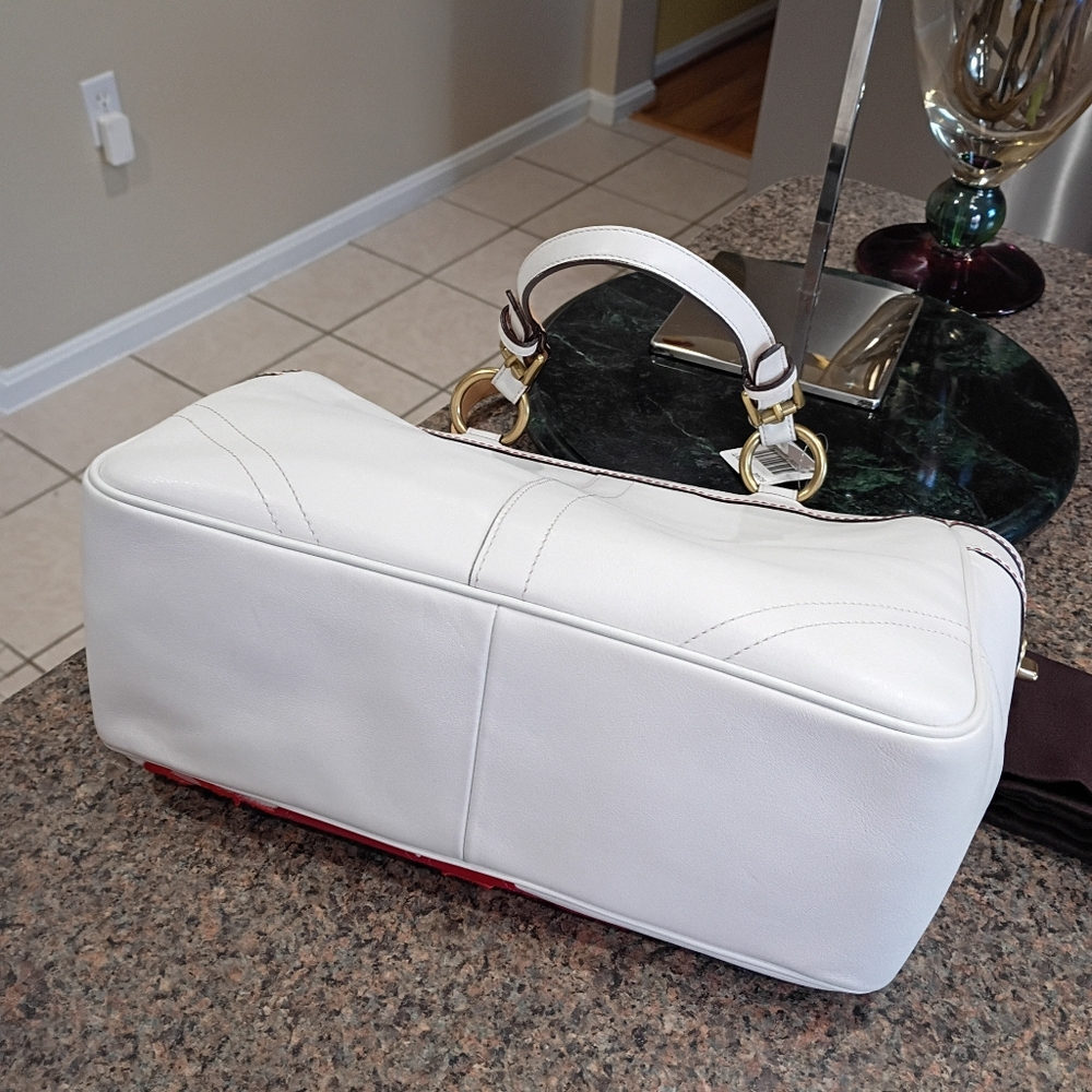 NWT Coach Poppy Limited Edition White and Red Floral Shoulder Bag 9244 - Picture 14 of 17